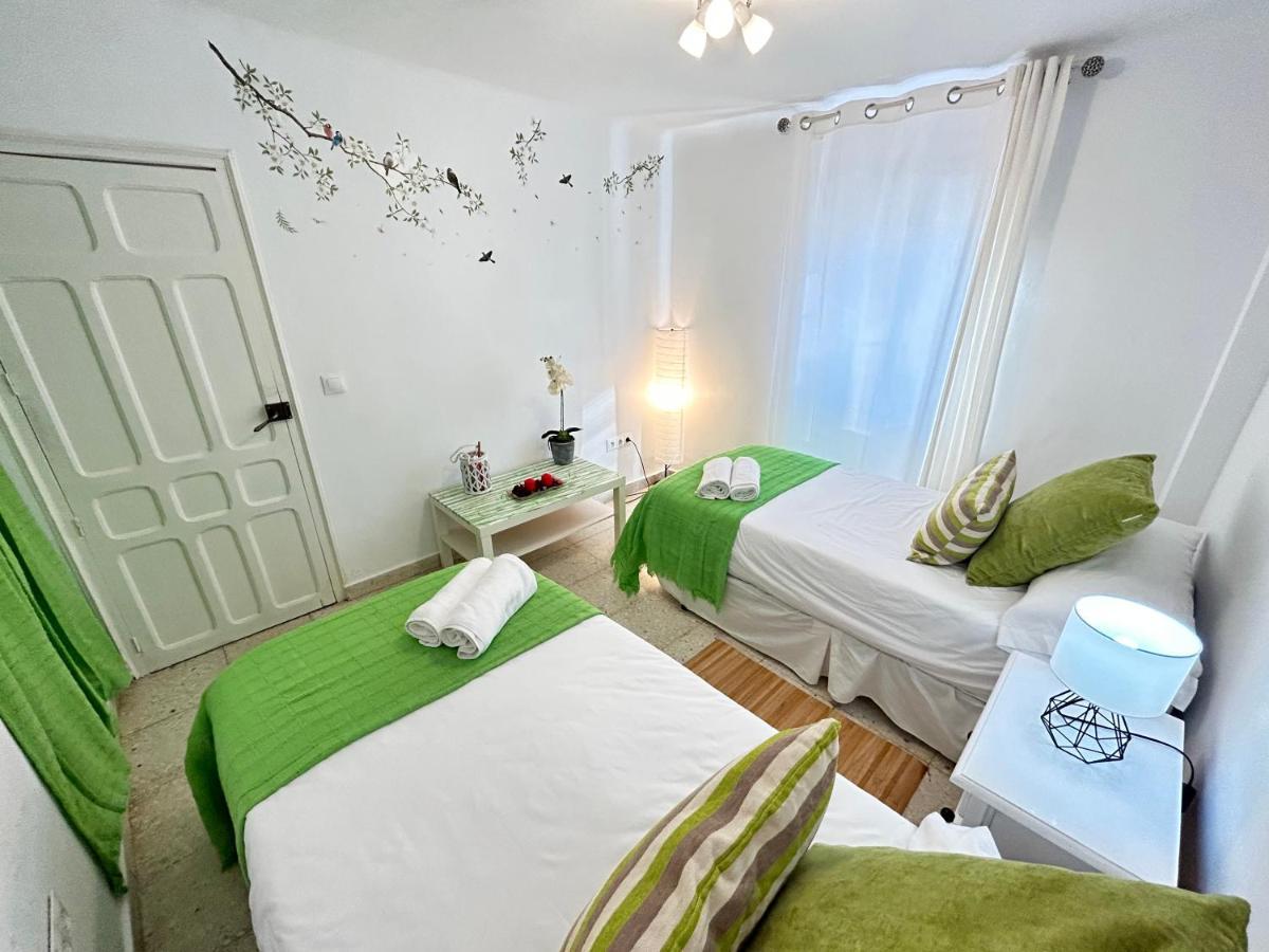 Вилла Cozy Town House With Terrace And Free Wifi Ронда Экстерьер фото